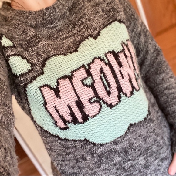 Forever 21 Sweaters - Cute Cat Sweater- Large